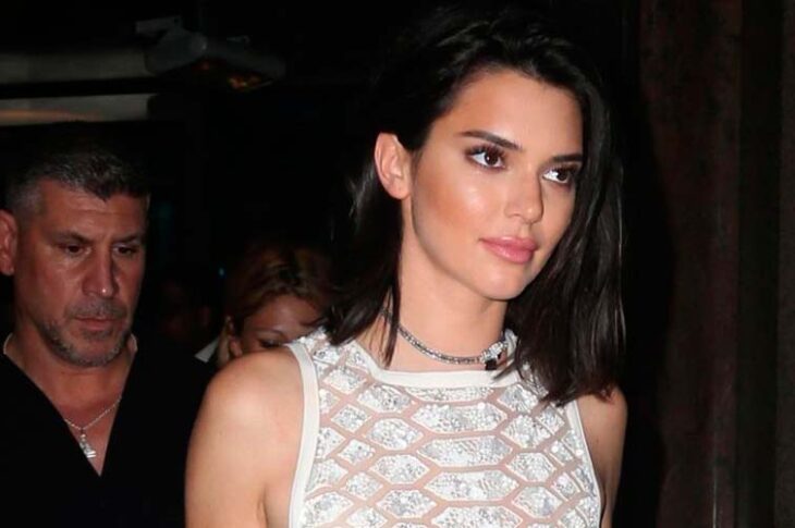 Kendall Jenner con mini bikini de leopardo