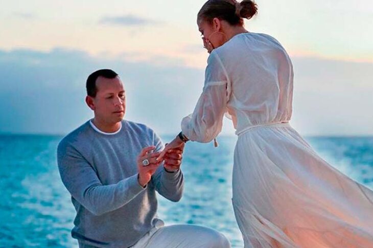 Así fue la romántica pedida de mano de Alex Rodríguez