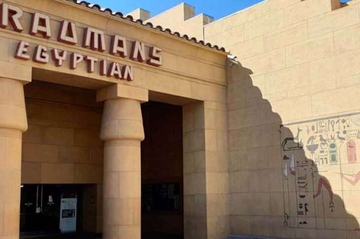 Netflix quiere comprar mítico teatro de Hollywood