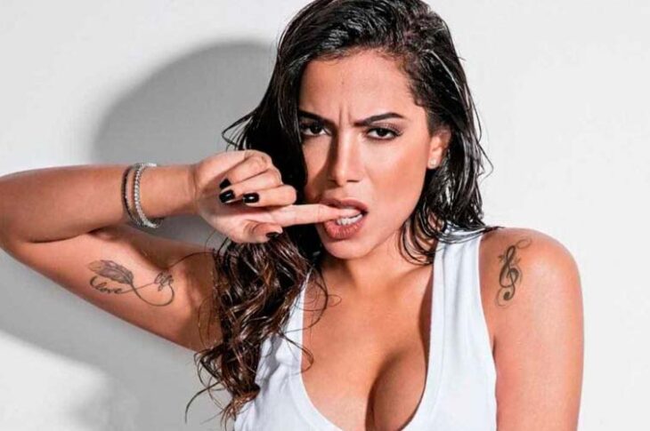 La condición que le ha puesto Cardi B a Anitta