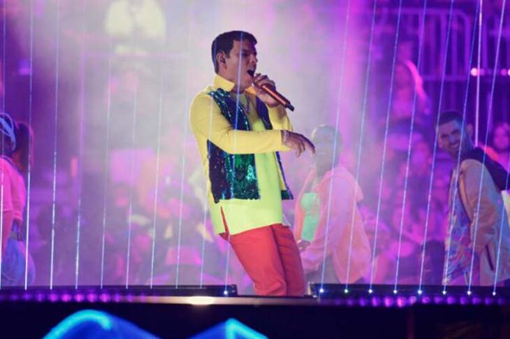 Tito El Bambino en los Premios Juventud con "Pega Pega"