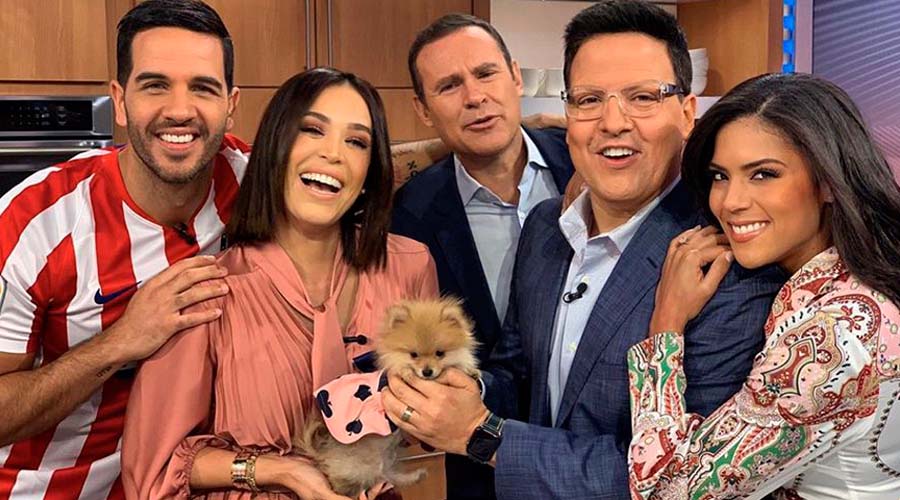 Raúl González firma contrato de exclusividad con Univision