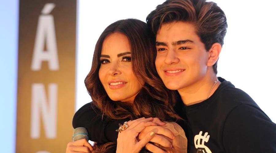 Ángel Gabriel hijo de "Gloria Trevi" impacta en televisión