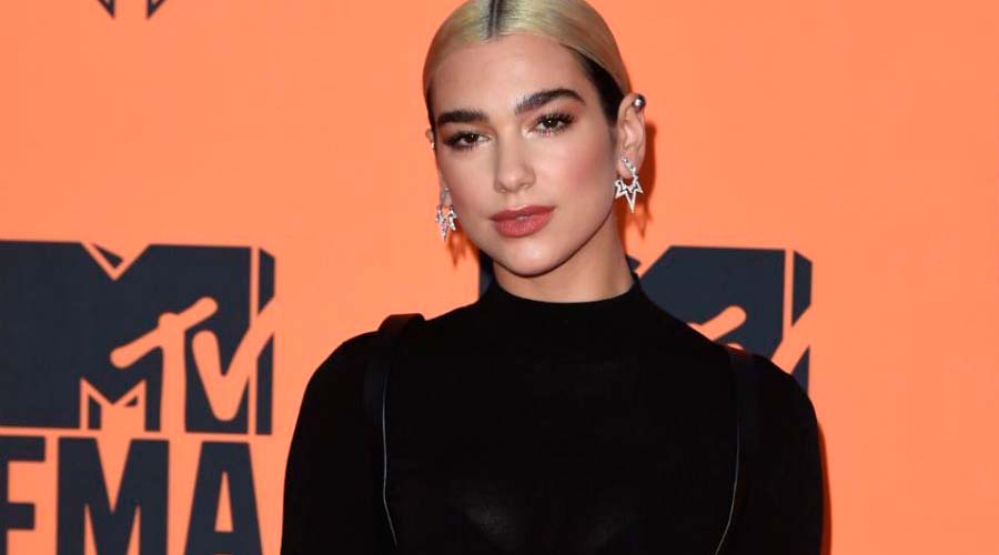 Dua Lipa aclara si les pide permiso a sus exnovios