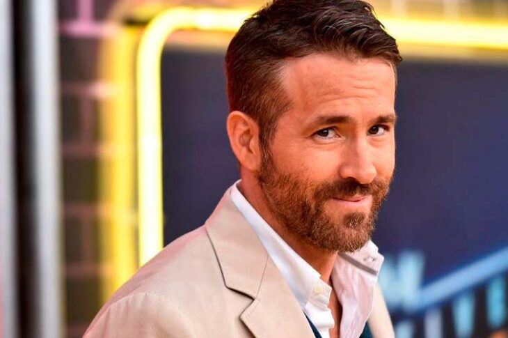 Ryan Reynolds se come la cara de Robert Downey Jr.