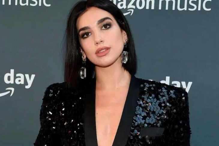 Dua Lipa emite un mensaje a sus seguidores por COVID-19