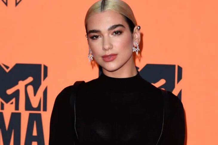 Dua Lipa es criticada por apoyar a Bernie Sanders