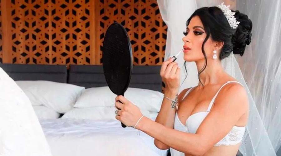 Kimberly Flores criticada por su portada de revista