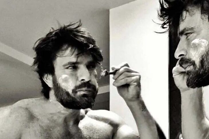 Julián Gil muestra su espectacular casa en Miami