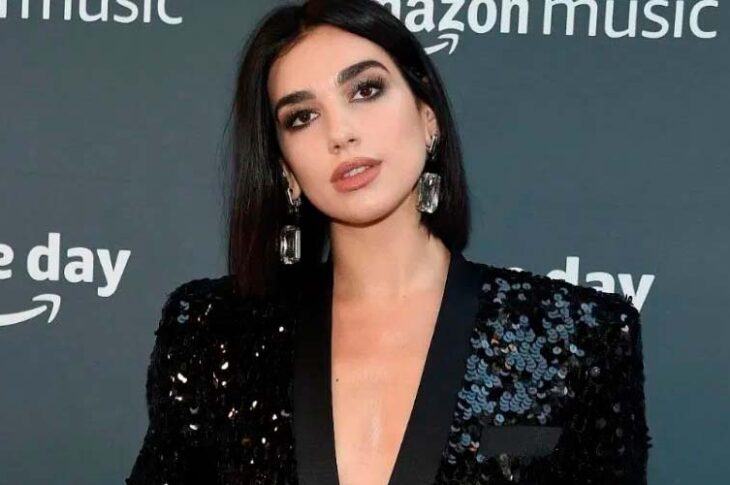 Dua Lipa felicita a su hermana menor por su cumpleaños