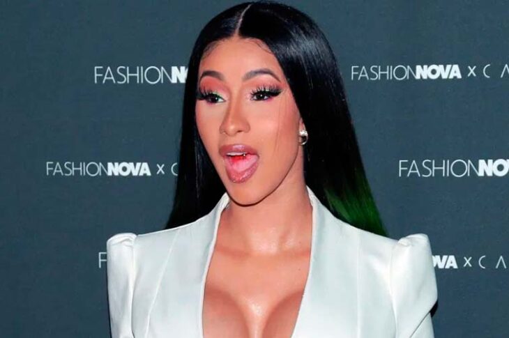 Cardi B se está haciendo un tatuaje inmenso y colorido