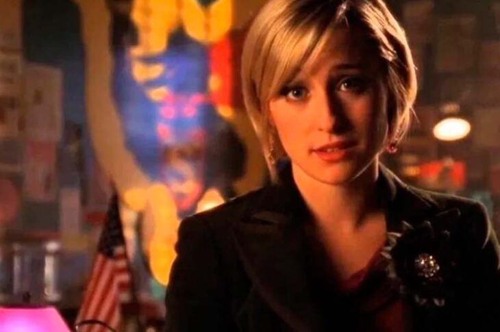 Allison Mack se declara culpable de tráfico de mujeres