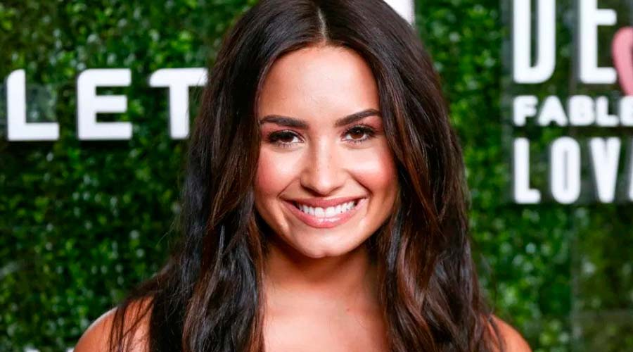 Demi Lovato se compromete a matrimonio