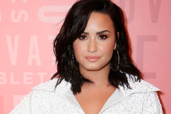 Demi Lovato posa en lencería negra en las redes