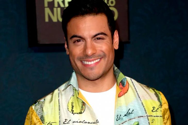Carlos Rivera cautiva con su sonrisa a sus seguidores