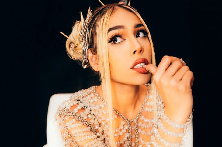 Danna Paola presenta nuevo video de "KAPRICHOSA"
