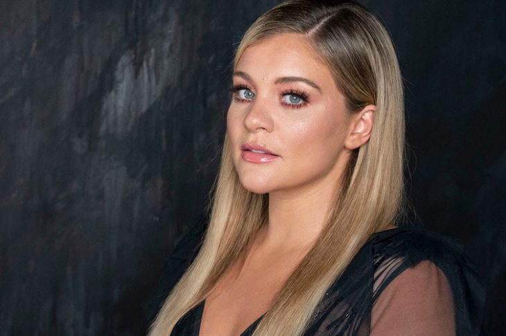 Lauren Alaina "Sitting In The Top of The World"