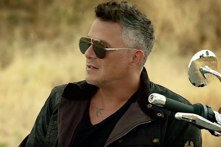 Alejandro Sanz presenta hoy "MARES DE MIEL"