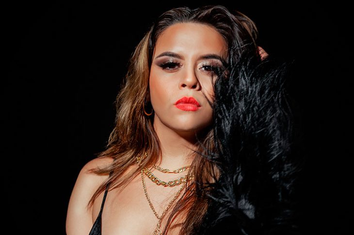 SHIELA viene a conquistar tus oidos con “ESTAS MAL”