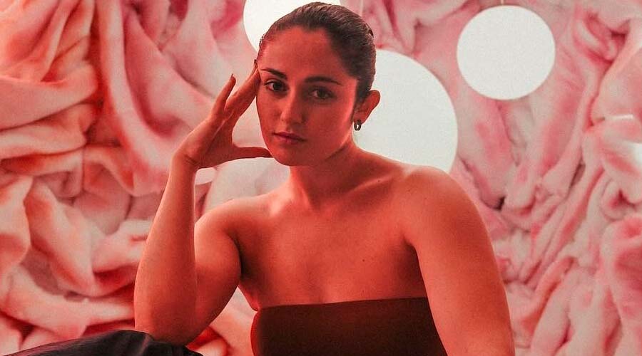 CALUU C. presenta su nuevo sencillo y videoclip “boxxxito”