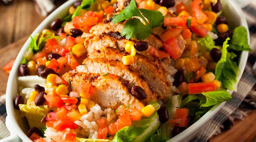 Chipotle Mexican Grill trae de vuelta el pollo al pastor