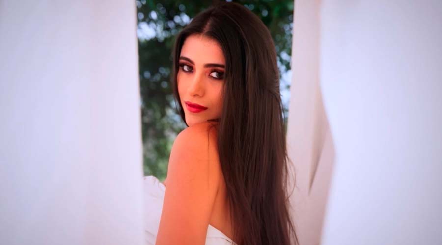 ¡Daniela Benchiq! Deslumbra con su nuevo sencillo "MIRAME"