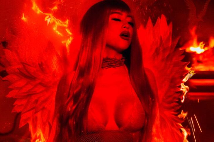 Digiannia abre su corazón en su tan esperado tema “FENIX”