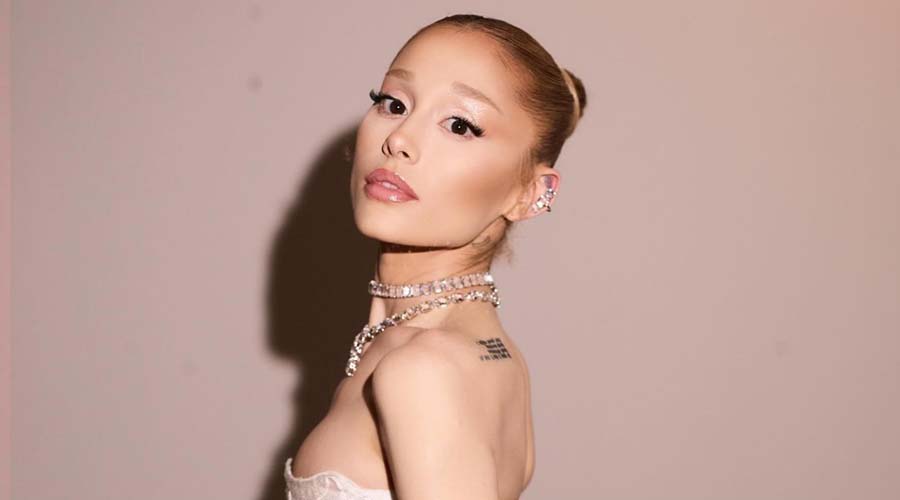 Ariana Grande desmintió haberse realizado tratamientos estéticos