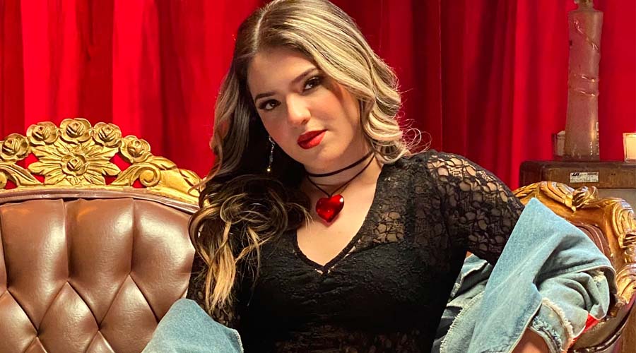 Fátima Campo presenta su EP ‘CORRIDOS BELIFRESAS’