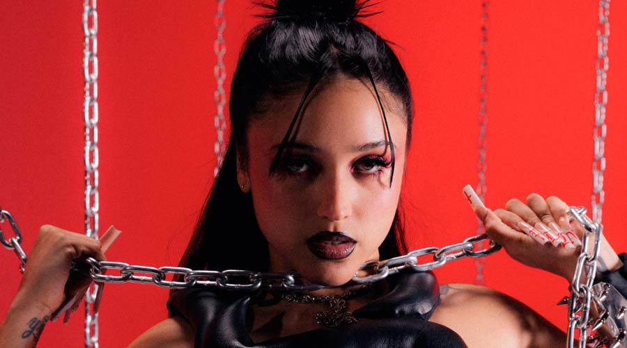 Mariah Angeliq redefine su arte con su nuevo sencillo “APÁGAME LA LUZ”