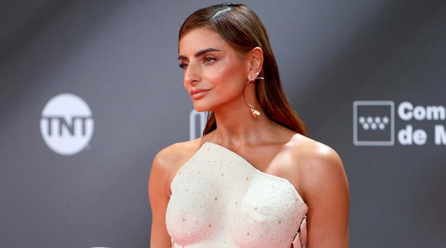 Aislinn Derbez reflexiona sobre sus años de soltería