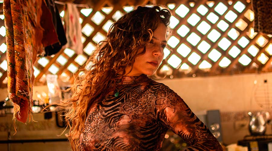 DUINA DEL MAR nos lleva al pácifico con “LA CORRIENTE”