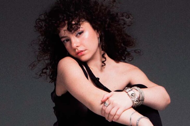 LAIA ALCOLEA presenta "TE REGALO ESTA CANCIÓN"