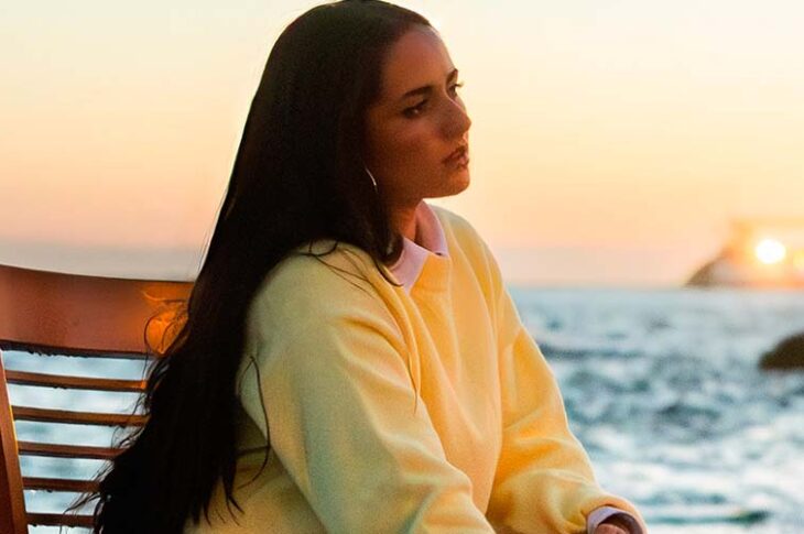 Caluu C. cierra un exitoso año con “QUÉ MÁS”