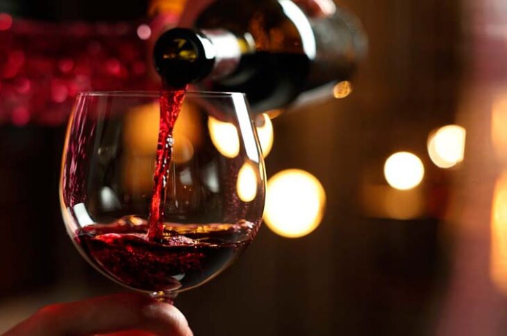 El vino no es tan beneficioso para la salud como se creía