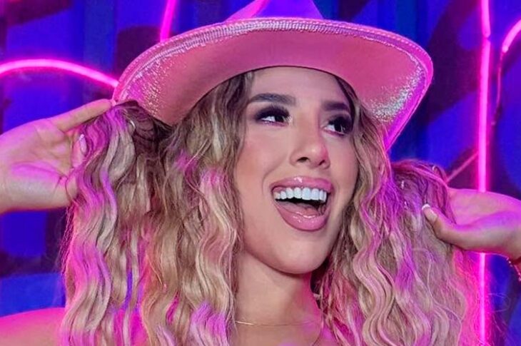 Yahaira Plasencia, portada en Ooops! Magazine