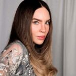 Sale la imagen de Belinda con el elenco de ‘Carlota’