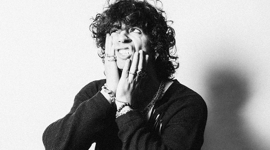 REGIO presenta su single debut EN EL RUEDO