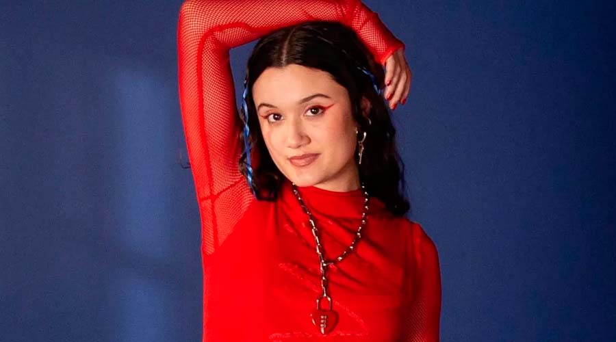 JOAQUINA, la cantautora presenta 'AL ROMPER LA BURBUJA 2'