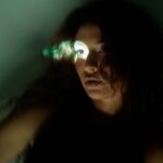 Letón Pé estrena “NO PARA” una sátira al trabajo excesivo