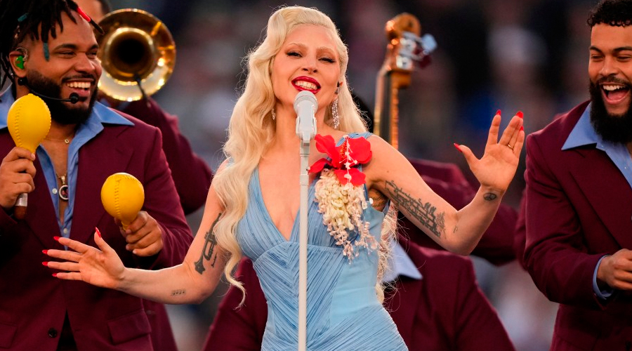 El mensaje de Lady Gaga a Bad Bunny tras el Super Bowl