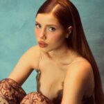 Miranda León estrena “CONTÉSTAME” su tema personal