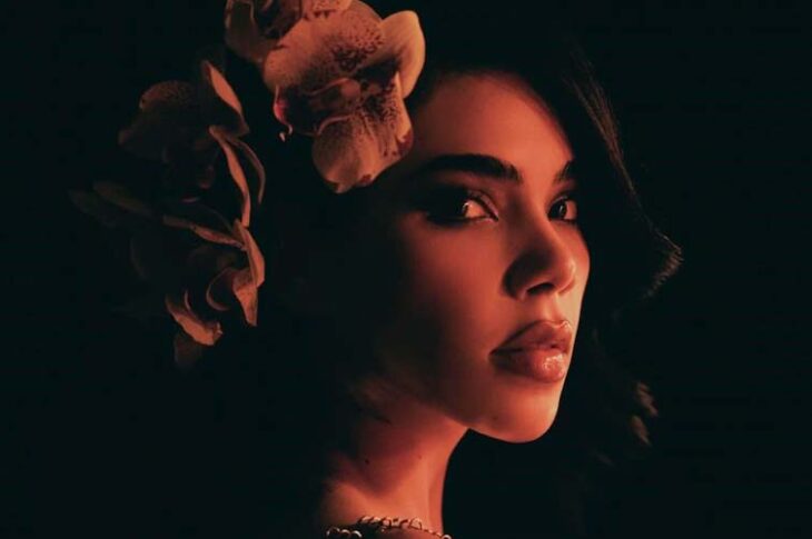 Kenia Os, portada en Ooops! Magazine