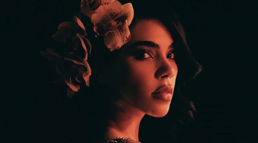 Kenia Os, portada en Ooops! Magazine