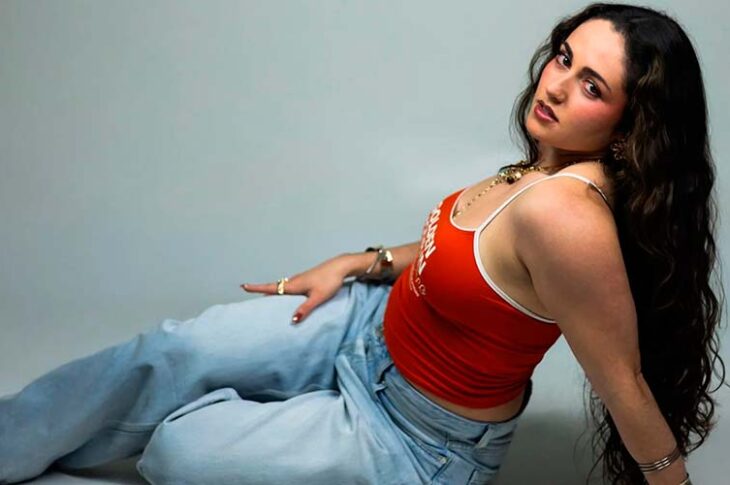 Caluu C. presenta “TETE”, su nuevo sencillo