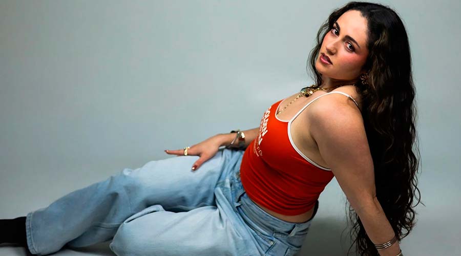 Caluu C. presenta “TETE”, su nuevo sencillo