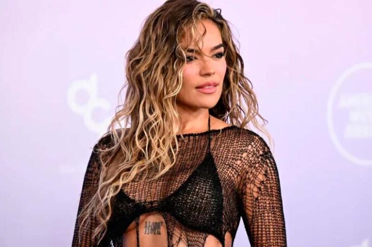 Karol G se confiesa con Rosalía sobre su decepción amorosa