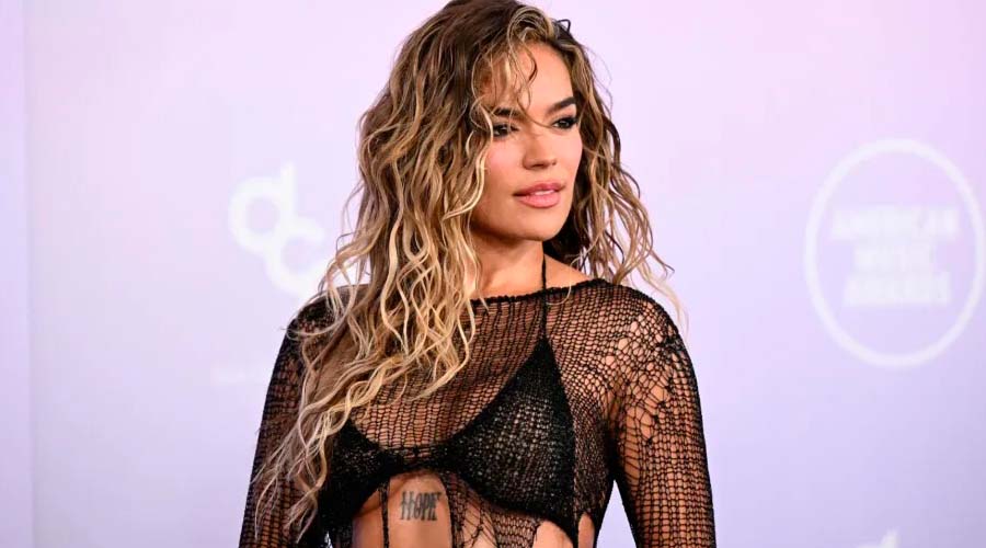 Karol G se confiesa con Rosalía sobre su decepción amorosa