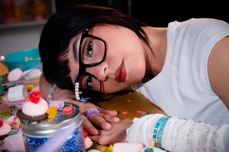 Emi Blue estrena el videoclip de “Loba” superando 14 millones de streams